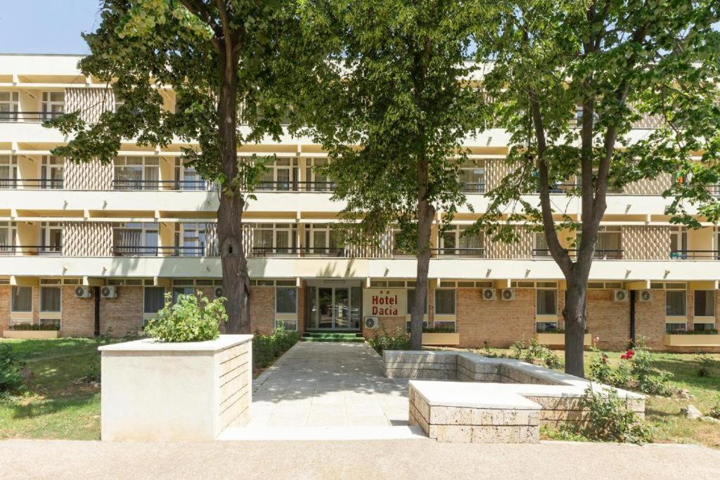 Hotel Dacia Нептун Экстерьер фото